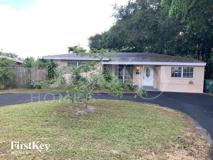 360 Nw 35th Ct - Photo 1 of 1