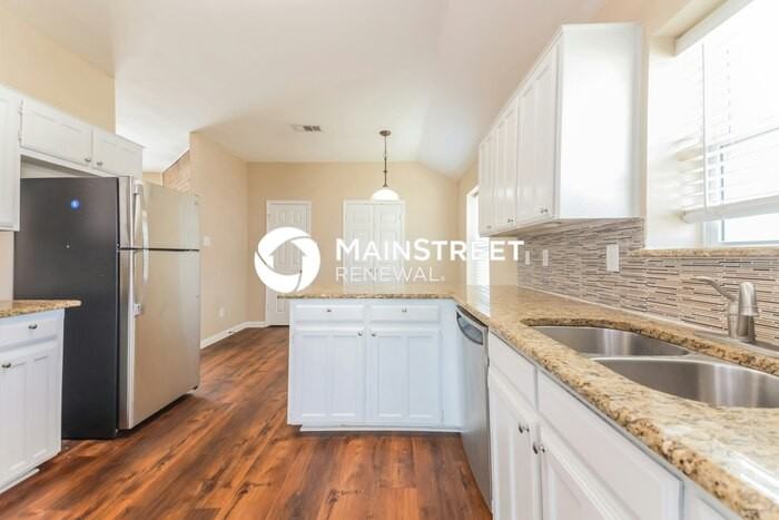 9306 Chimneywood Dr - Photo 7 of 16