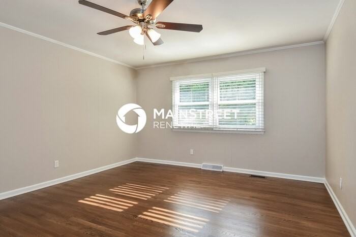 304 Springtime Dr - Photo 7 of 16