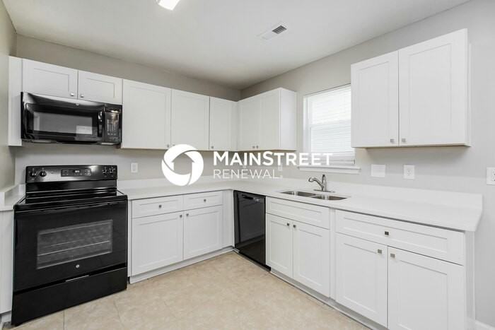 1217 Kendall Dr - Photo 5 of 16