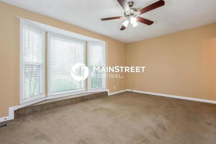 103 Oak Court - Photo 4 of 15