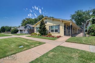 2431 E 10th St #02 - Photo 1 of 1