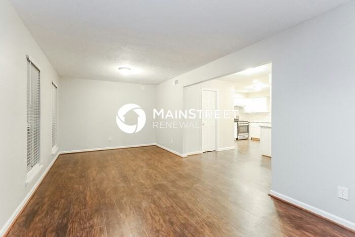 647 Mosswood Drive - Photo 3 of 17