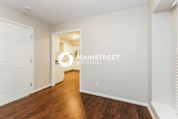 647 Mosswood Drive - Photo 6 of 17