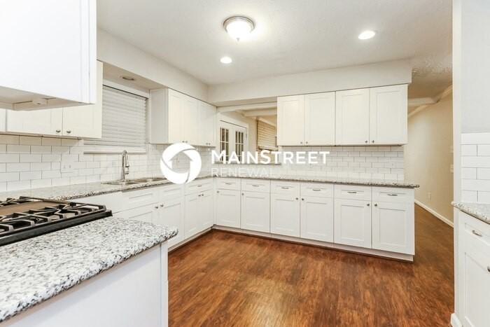 647 Mosswood Drive - Photo 7 of 17