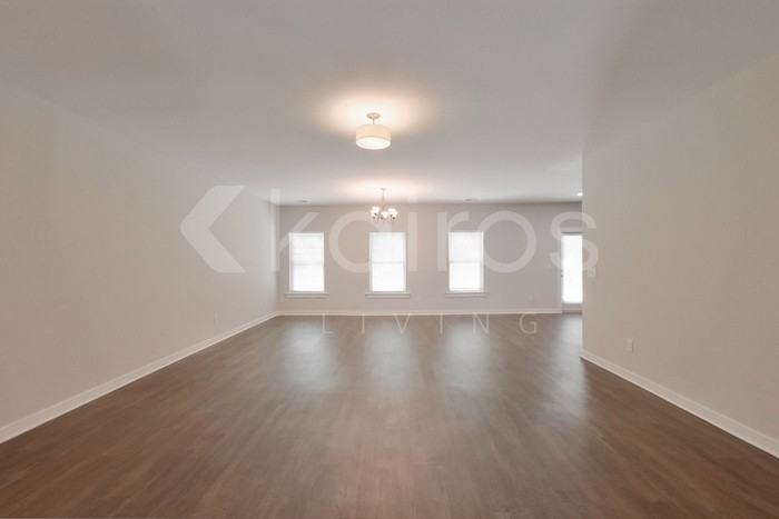 471 White Oak Circle - Photo 4 of 22