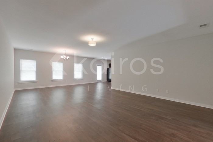 471 White Oak Circle - Photo 5 of 22