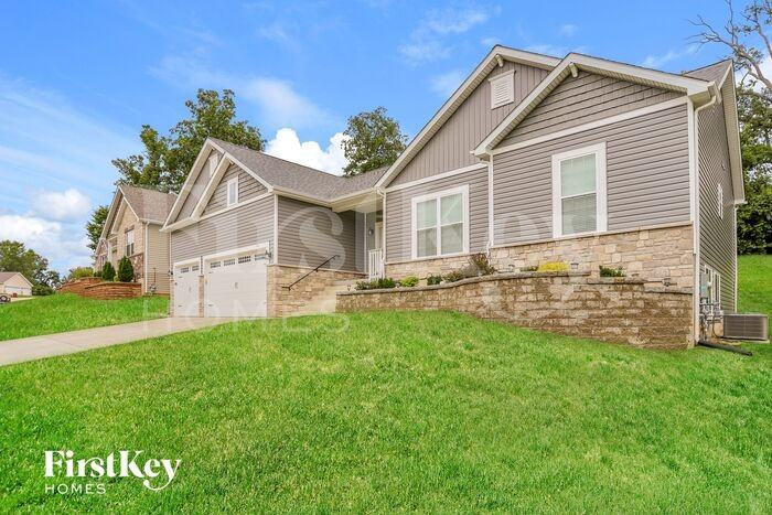 413 Bittersweet Drive - Photo 2 of 15