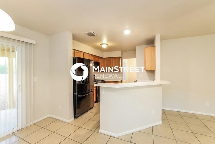 1720 N Clifton St - Photo 6 of 17