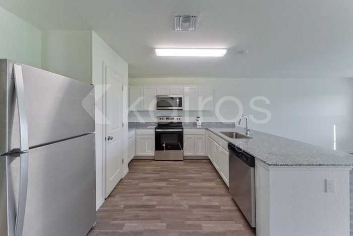 1812 Nw 24th Ter - Photo 6 of 21