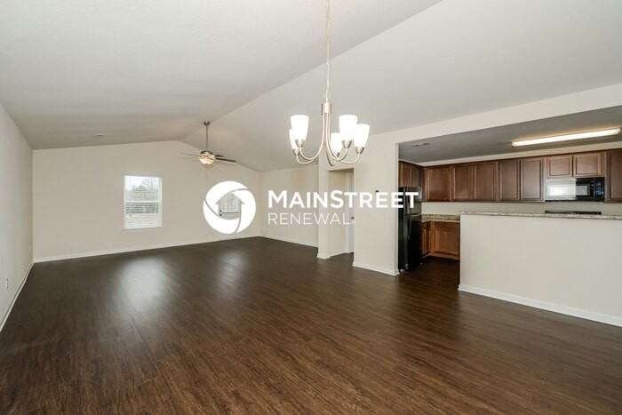 2702 Swarm Ct - Photo 3 of 16