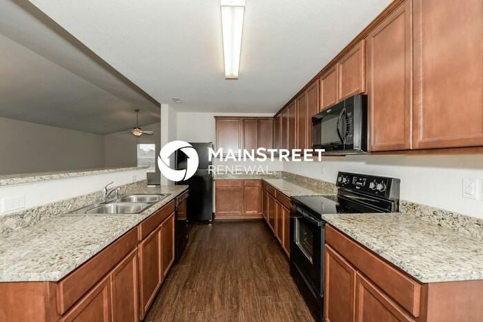 2702 Swarm Ct - Photo 4 of 16