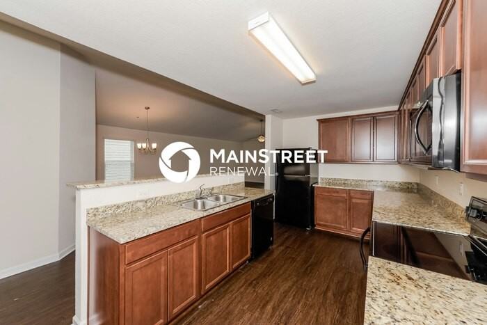 2702 Swarm Ct - Photo 5 of 16