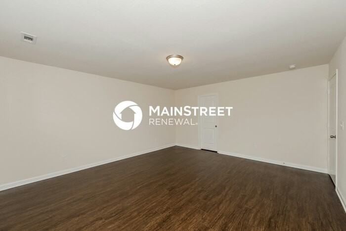 2702 Swarm Ct - Photo 7 of 16