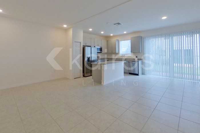 34161 Rogallo Lane - Photo 2 of 17