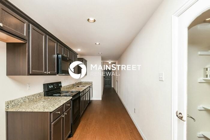 10633 Many Oaks Drive - Photo 5 of 17