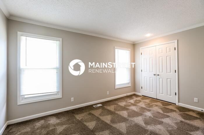 11847 West 99th Terrace - Photo 3 of 18