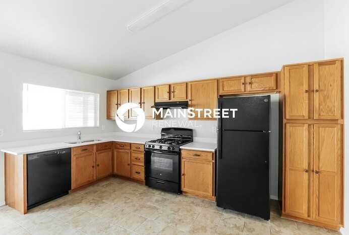 7451 W Sanna St - Photo 7 of 16