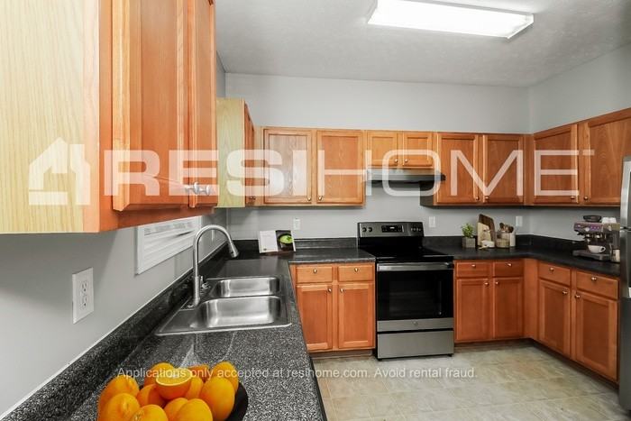 113 Bedrock Pl - Photo 2 of 18