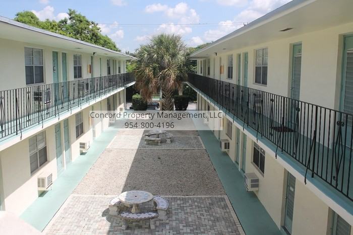 2537 Lincoln St #16 - Photo 2 of 13