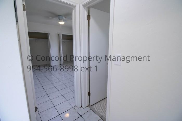 2537 Lincoln St #16 - Photo 7 of 13