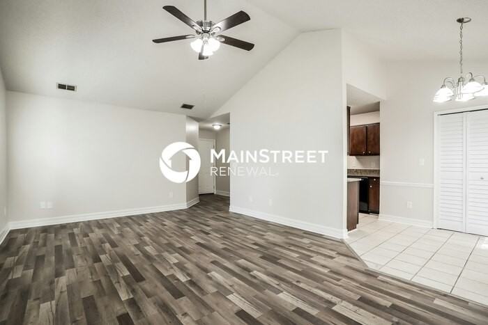 3854 English Colony Dr S - Photo 4 of 16