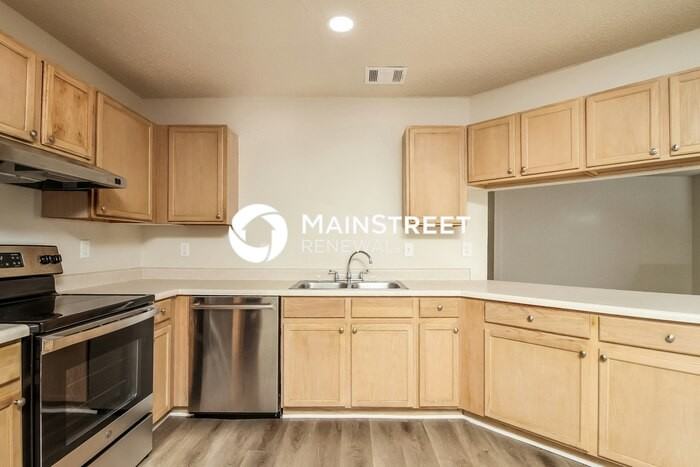 8182 Cheryl Meadow Dr - Photo 6 of 16