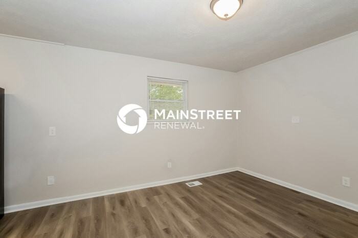 424 Azalea Drive - Photo 3 of 16