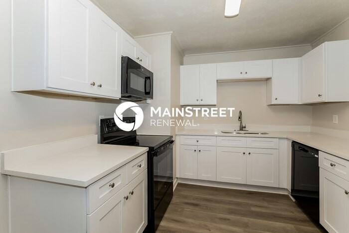 424 Azalea Drive - Photo 5 of 16