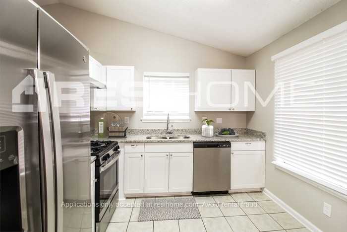 3259 Rivermist Cv - Photo 3 of 19