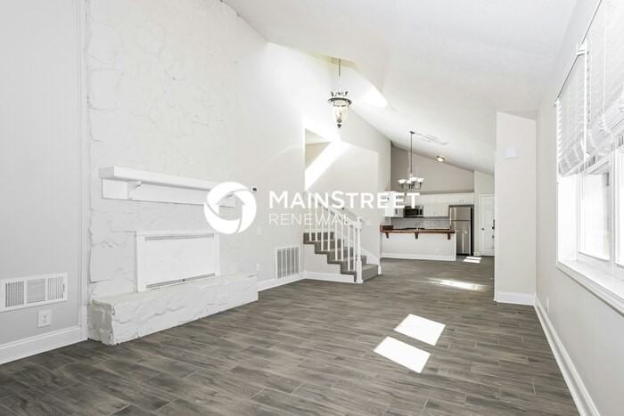 589 Springmont Blvd - Photo 6 of 17