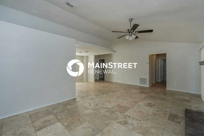 3805 Bigleaf Ln - Photo 2 of 16