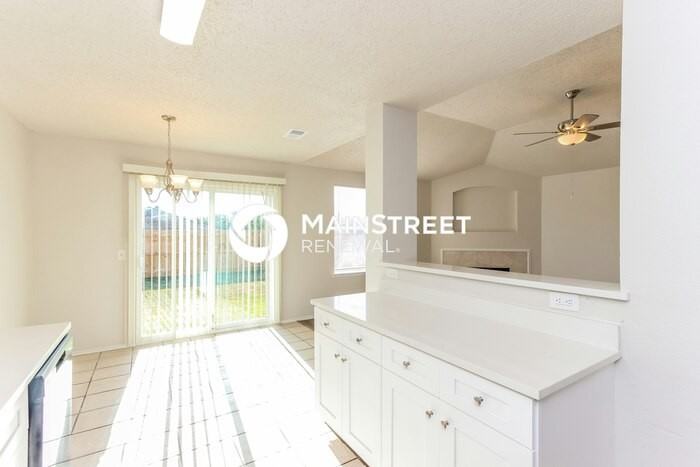 1504 Clemson Drive - Photo 7 of 16