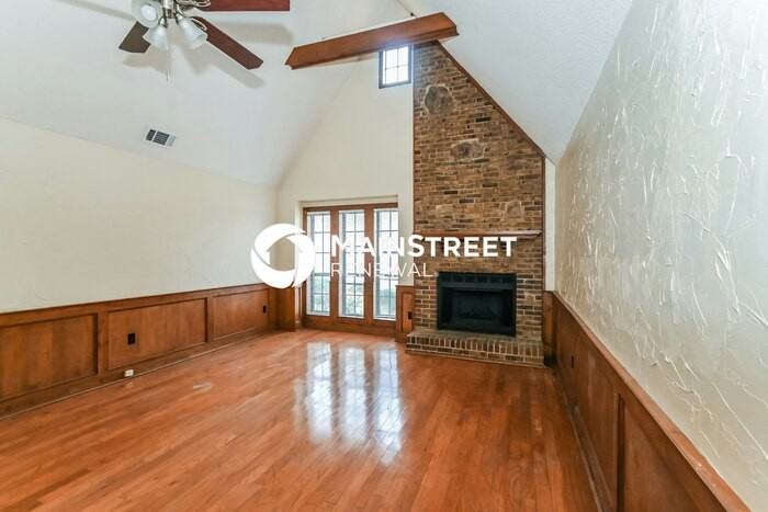 499 Bedlington Dr - Photo 5 of 17