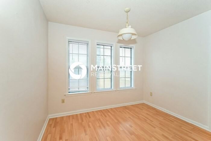 499 Bedlington Dr - Photo 7 of 17