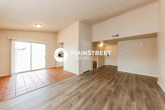 6107 W Acoma Dr - Photo 3 of 16