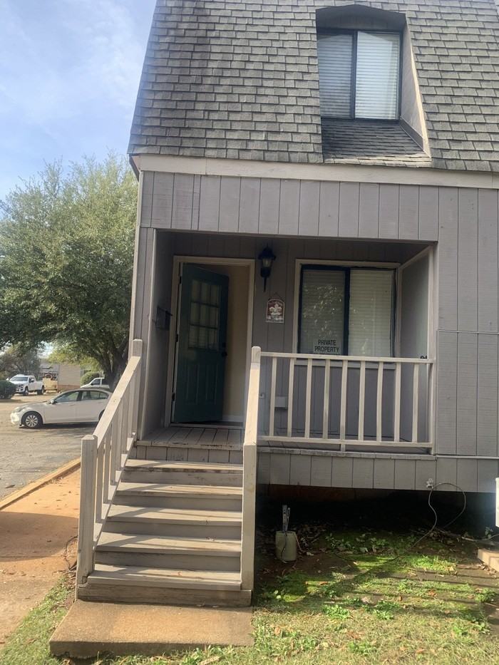 7 Canterbury Ct - Photo 3 of 31