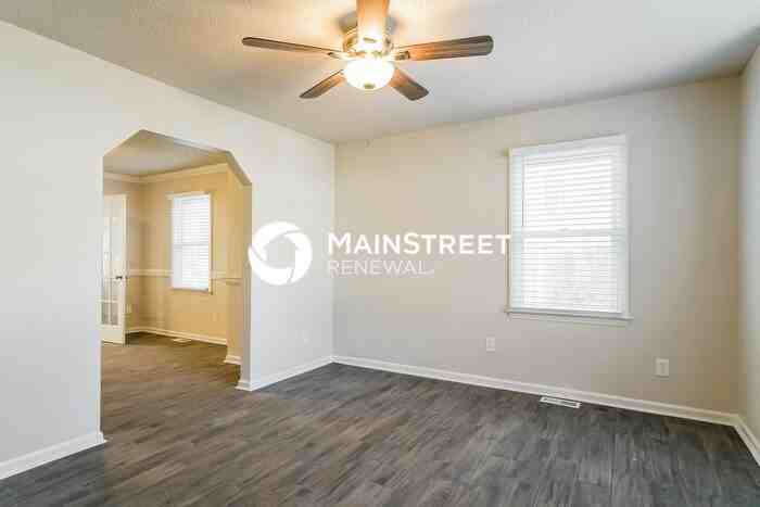 849 Rawls Dr - Photo 3 of 18