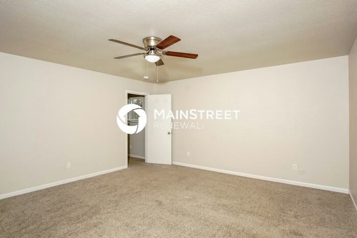 202 Valleyside Dr Ne - Photo 6 of 17