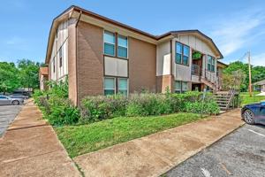 featured image of 206 N Eubanks St #7