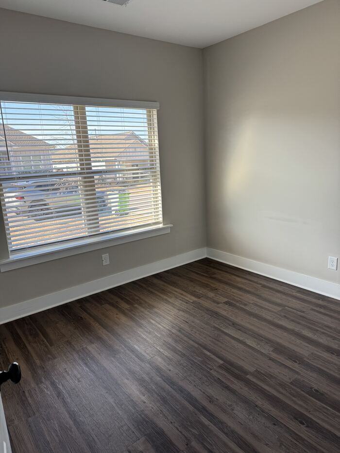 4004 Ashley Dr - Photo 7 of 15