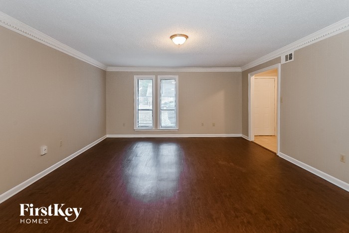 4505 Laird Drive - Photo 2 of 15