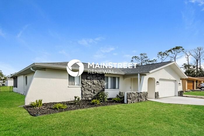 1318 Arrow St - Photo 2 of 16