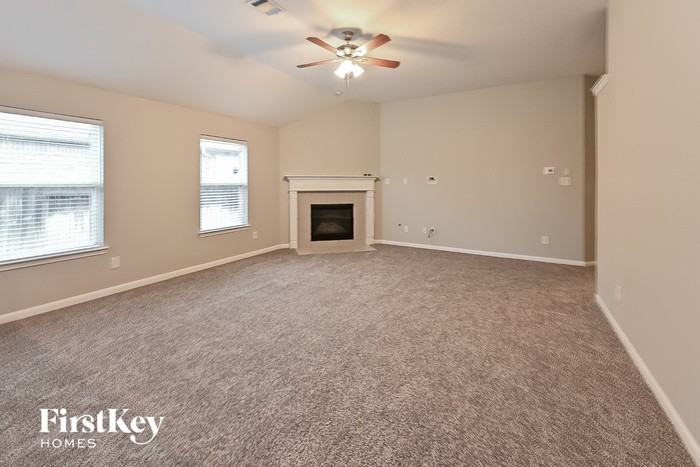 9119 Newcroft Court - Photo 3 of 15