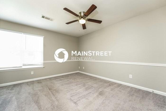 830 Durham Xing - Photo 6 of 17