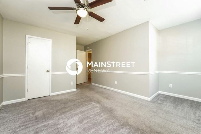 830 Durham Xing - Photo 7 of 17