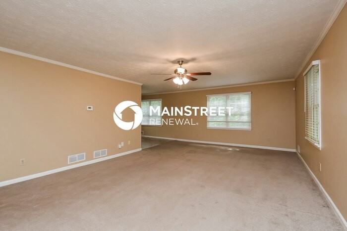 3438 Mansfield Lane - Photo 3 of 18