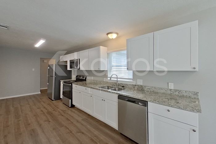 508 W 8th St - Photo 6 of 18