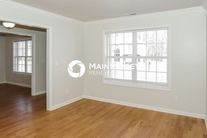 114 Bent Saddle St - Photo 6 of 17