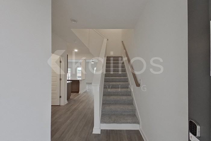 6131 Taramore Ln Nw - Photo 2 of 20